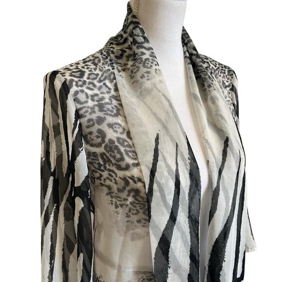 Chico's Kimono Jacket Cardigan Size 1 8/10 Medium Mixed Animal Print Black White - Picture 4 of 11